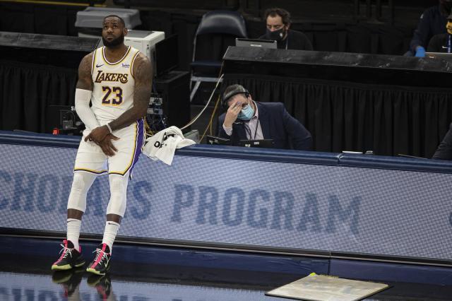 NBA再度升级防疫政策：球员所有情况必须佩戴口罩